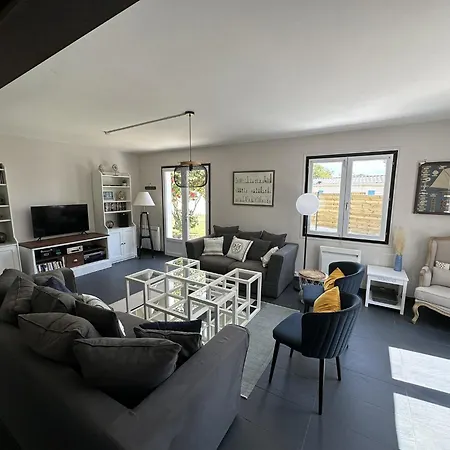 - Pont Mahe - 300m - 8 Personnes * Assérac