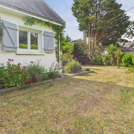 - Pont Mahe - 300m - 8 Personnes *