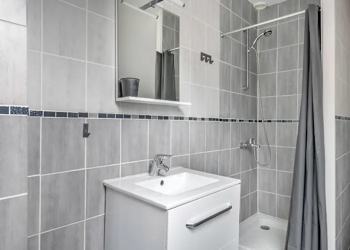 - Pont Mahe - 300m - 8 Personnes * Assérac