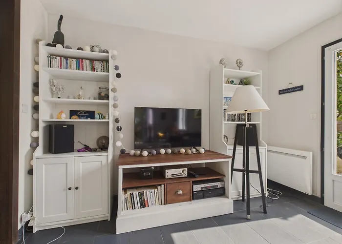 - Pont Mahe - 300m - 8 Personnes Tatil Evi *