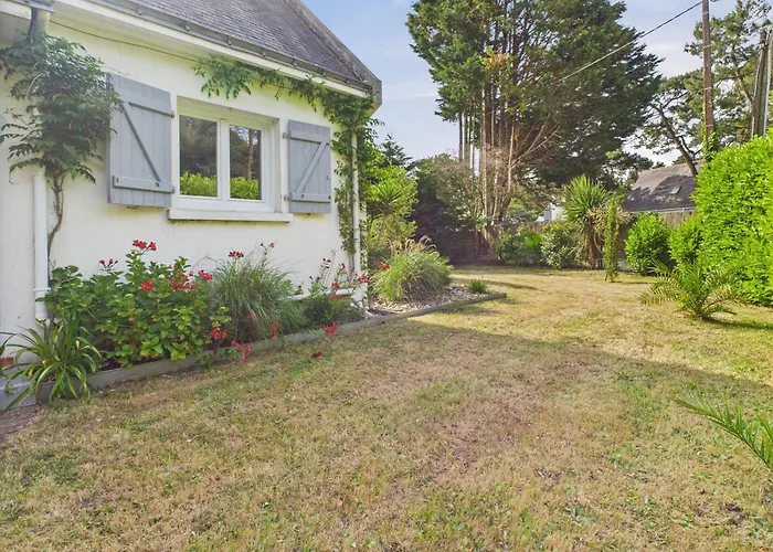 - Pont Mahe - 300m - 8 Personnes *