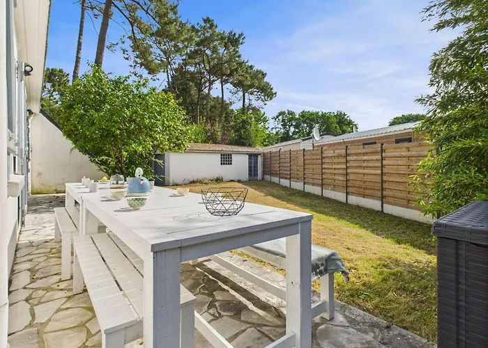 - Pont Mahe - 300m - 8 Personnes Tatil Evi